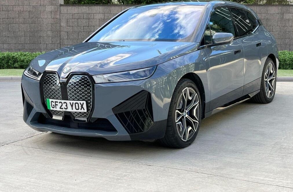 2023 BMW IX