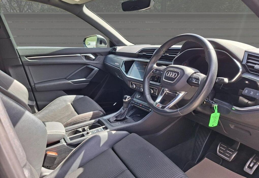 2019 Audi Q3 2.0 TFSI 45 S line S Tronic quattro