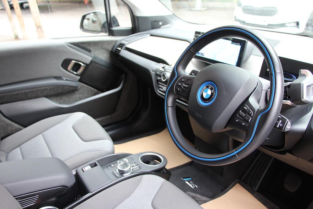 2022 BMW i3