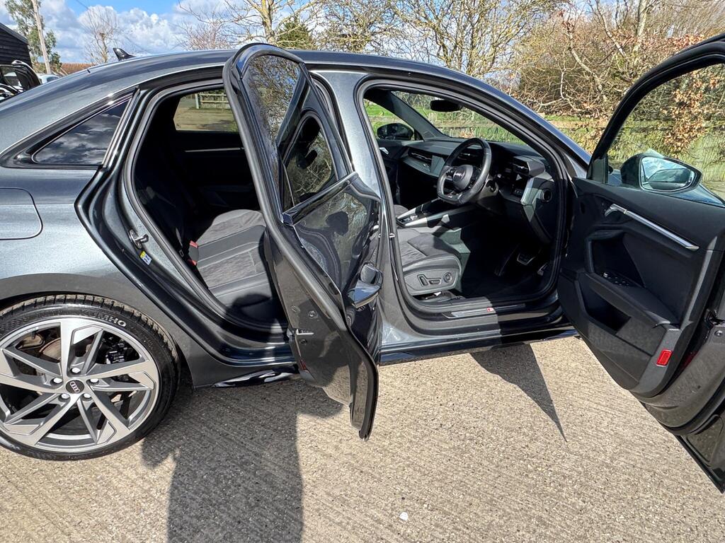 2022 Audi A3 2.0 TDI 35 Edition 1 S Tronic