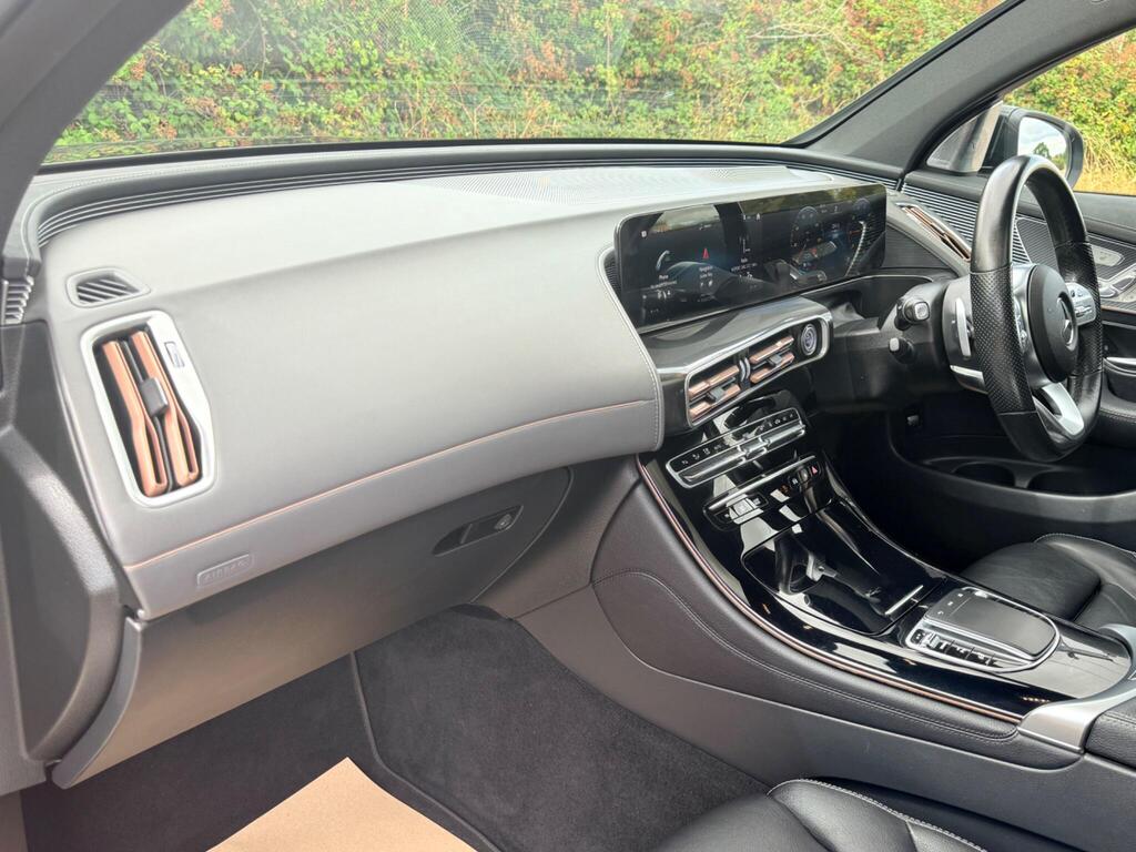2021 Mercedes-Benz  EQC 400 AMG Line