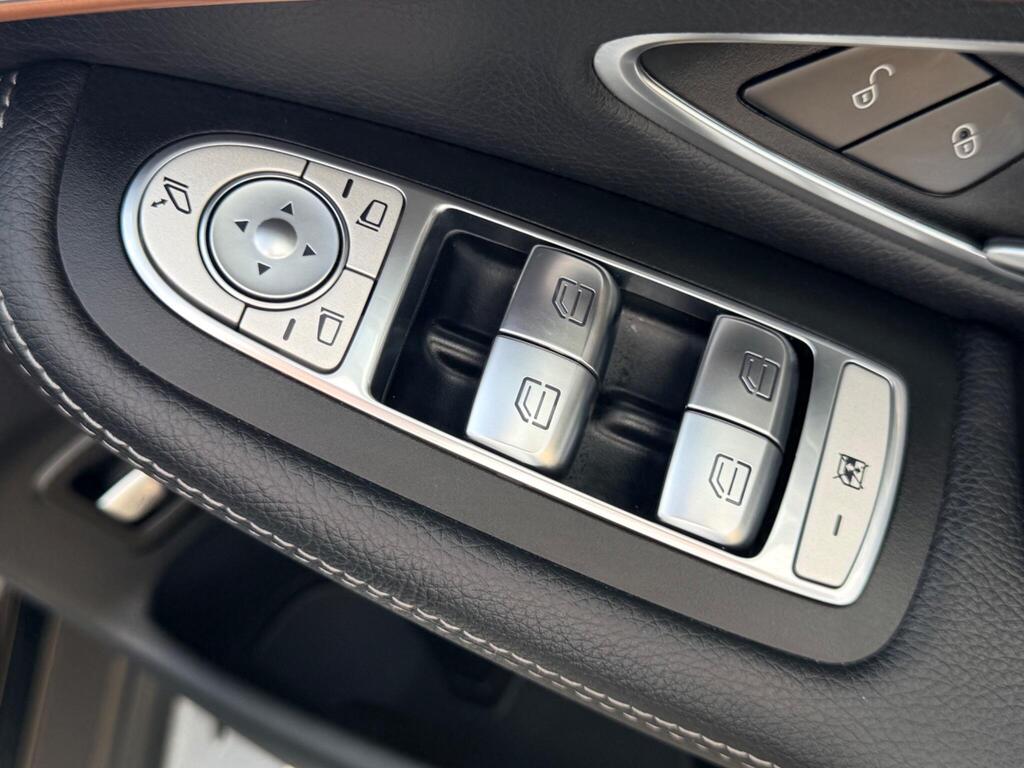 2021 Mercedes-Benz  EQC 400 AMG Line